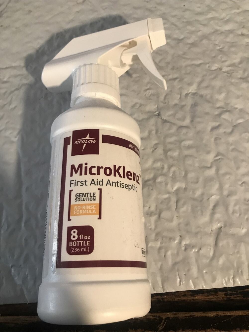 Medline MicroKlenz First Aid Antiseptic Wound Cleaner 8 Fl oz Spray Bottle